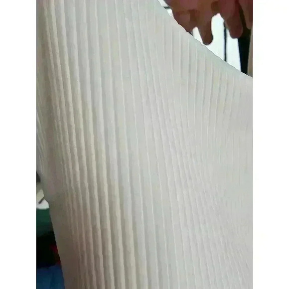 Elegant Cream One-Piece Swimsuit - Picture 16 of 16